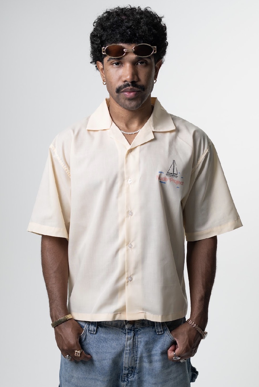 camisa boxy nude project