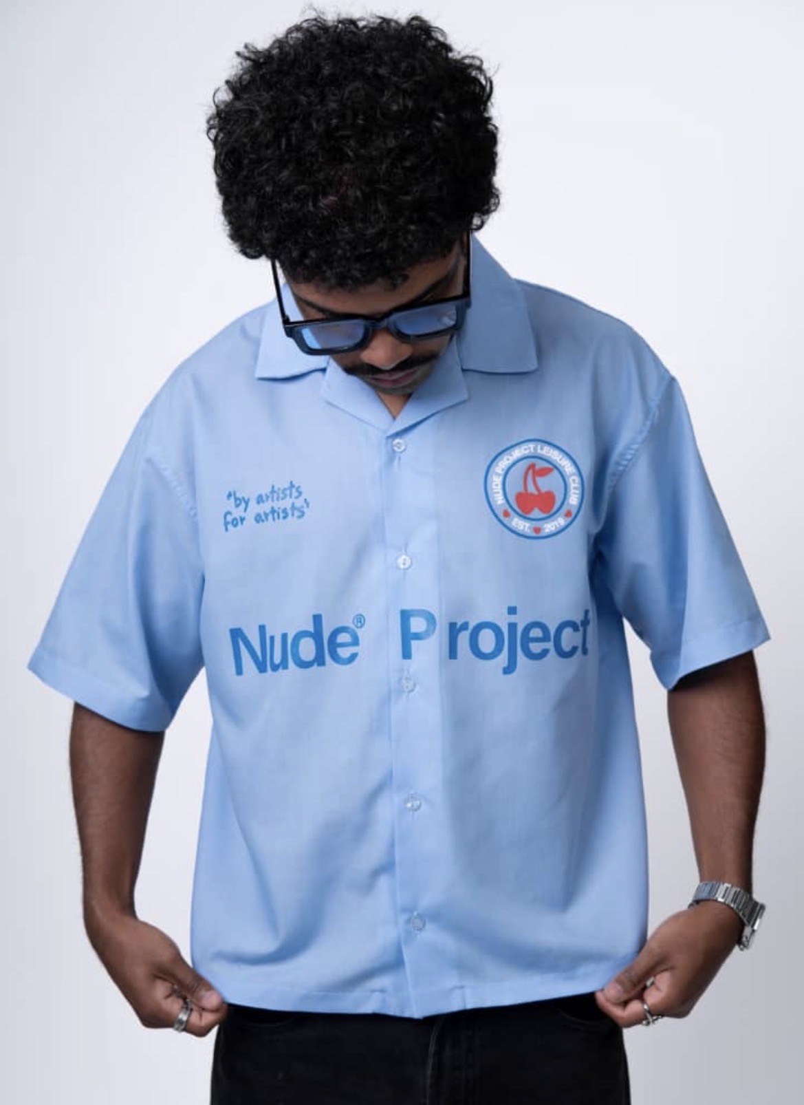 Camisa boxy nude project